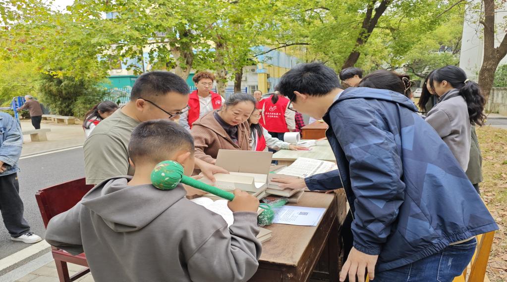 3f77f51cf2ad4db39651fba6d218265a.jpg e97b4aa5ea794995a5b72bcaf0d9f3eb.jpg